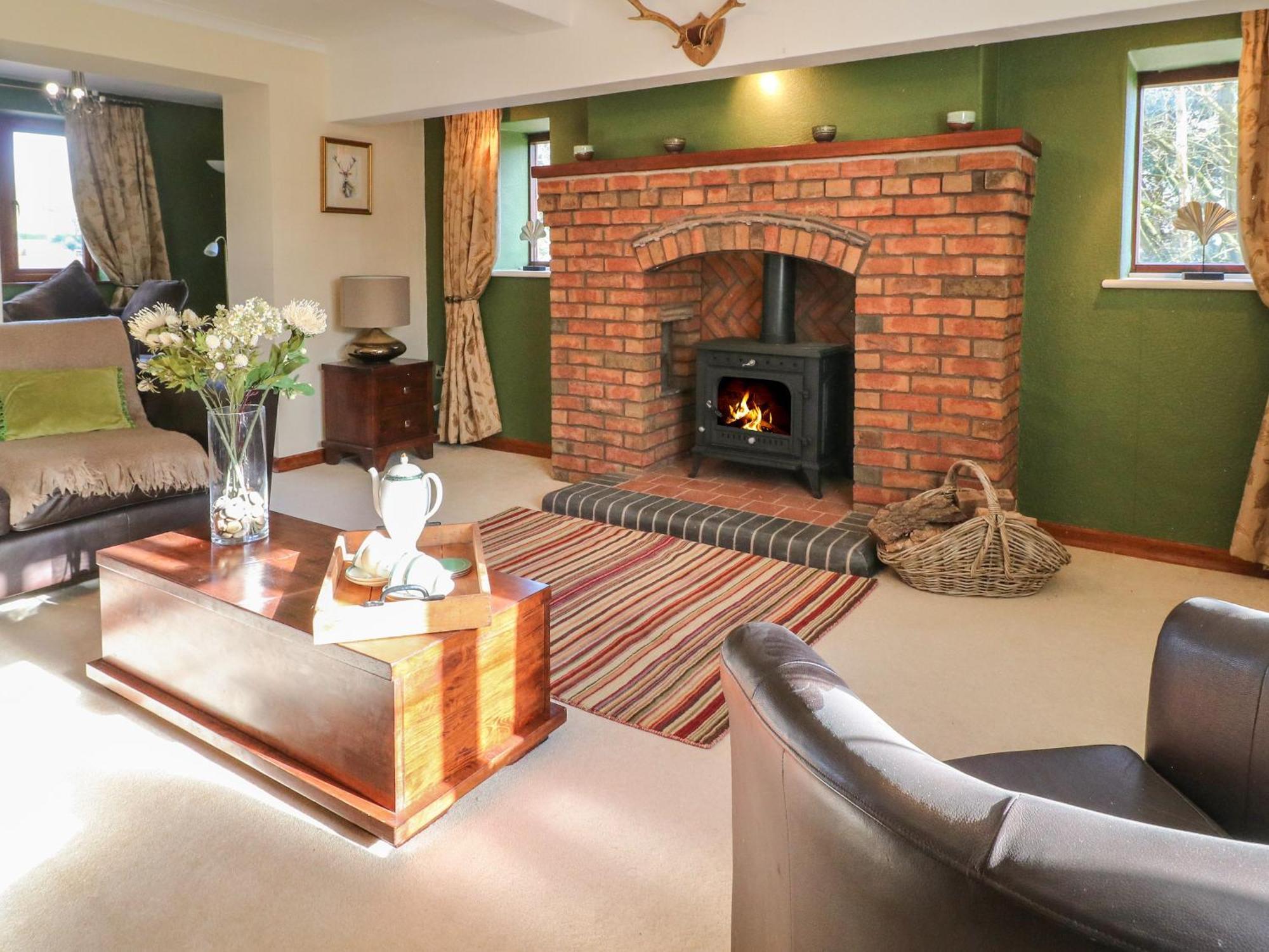 Вилла Fields Farm Draycott in the Moors Экстерьер фото